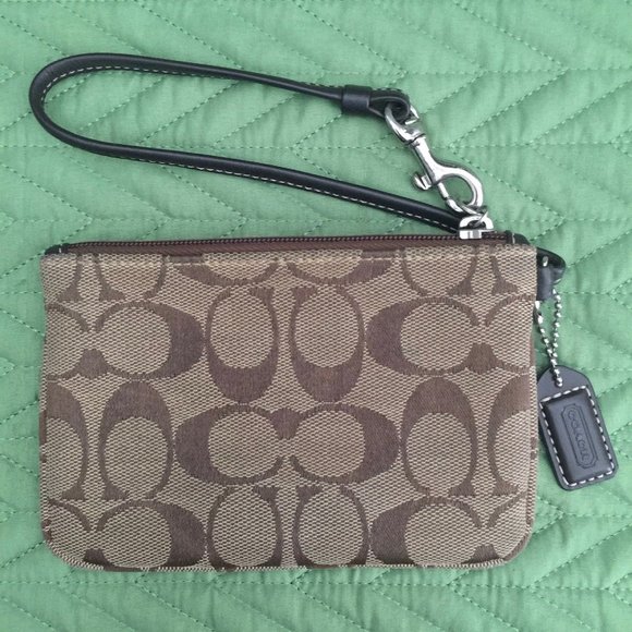 Coach Signature Wristlet - Picture 4 of 8